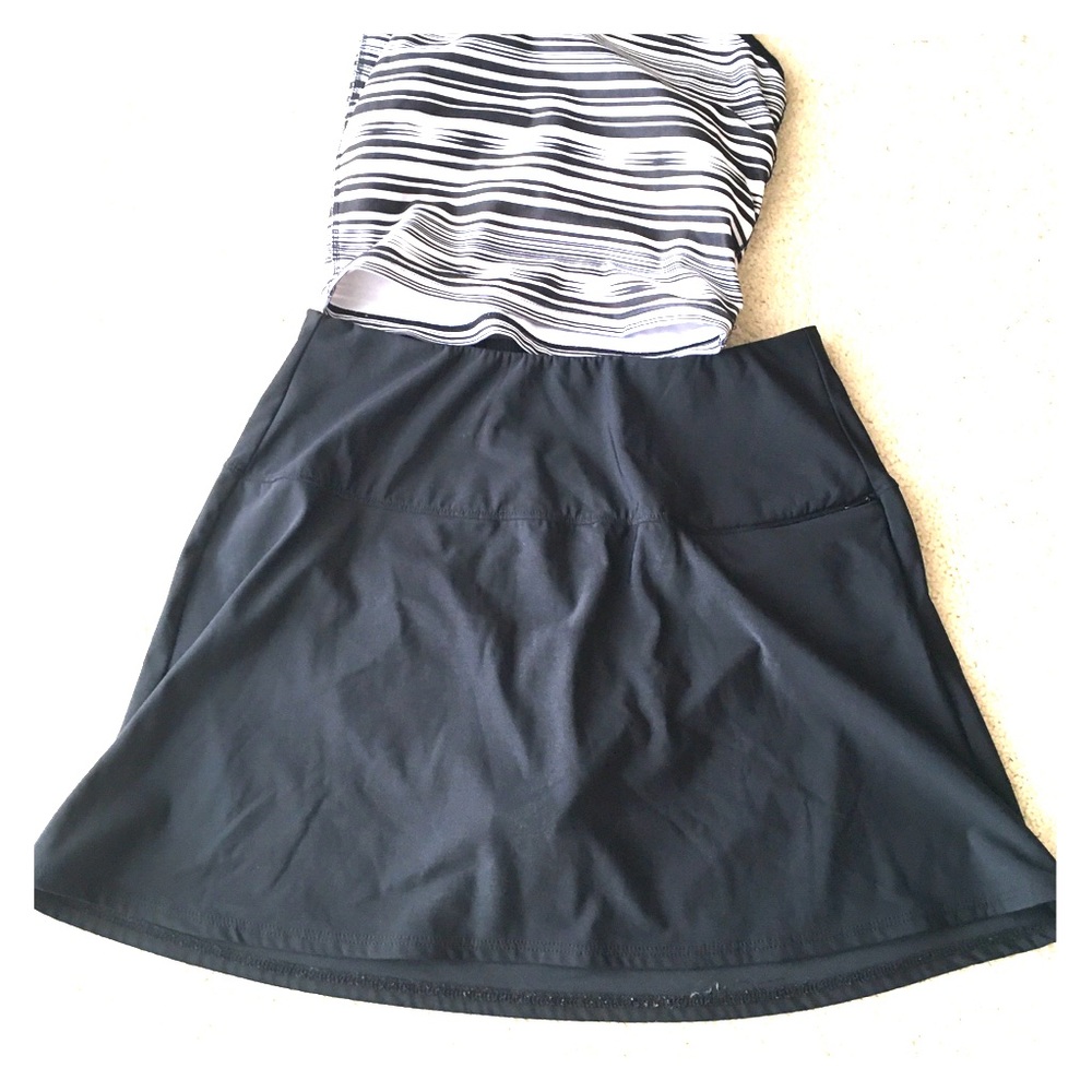 Miracle black swim skirt, 8, EUC